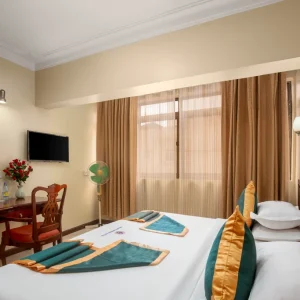 HOLIDAY EXPRESS HOTEL – KAMPALA